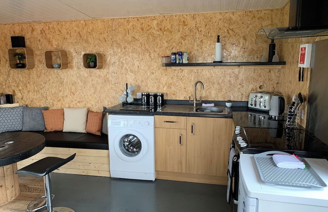 Acdc Glamping, Campervan , Caravan and Tent Resort - Foto 77