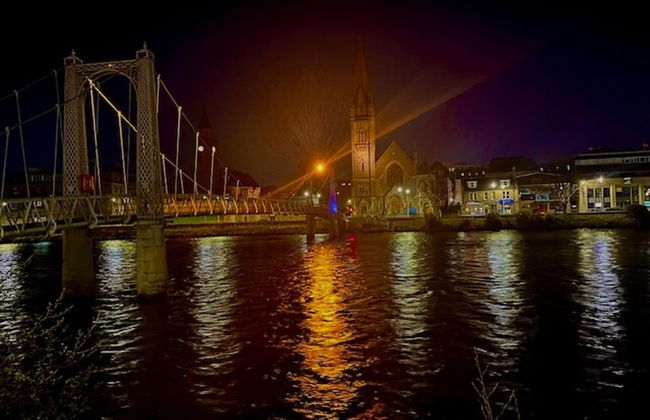 Stunning Spacious Apartment on River Ness - Foto 14