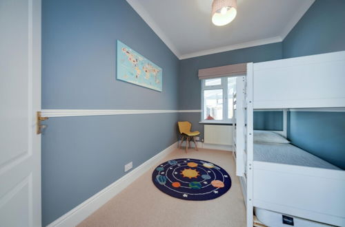 Photo 10 - Super 5 Bedroom Family Friendly Retreat Rustington