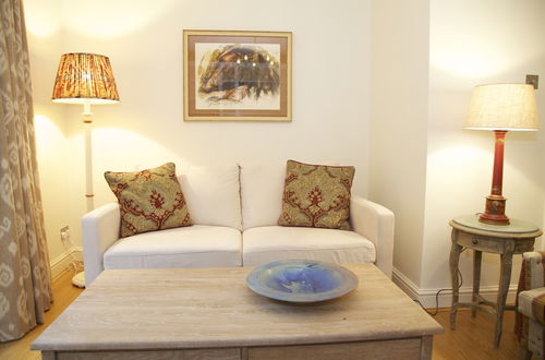 Photo 6 - A Place Like Home - Two Bedroom Flat near Gloucester Road