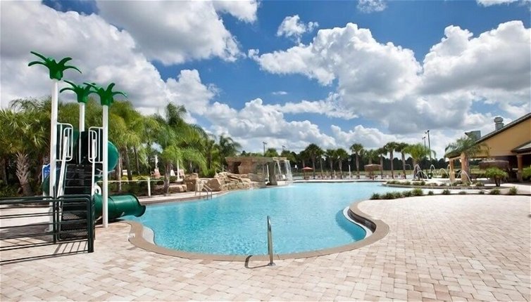 Photo 1 - Paradise Palms- 4 Bed Townhomew/splash Pool-3026pp 4 Bedroom Townhouse by RedAwning