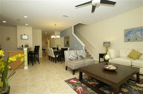 Photo 17 - Paradise Palms- 5 Bed Townhome W/splashpool-3020pp 5 Bedroom Townhouse by RedAwning