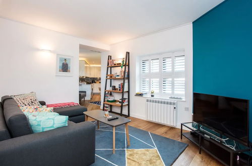 Photo 12 - Stunning 1 Bedroom Apartment Nearby Borough Market