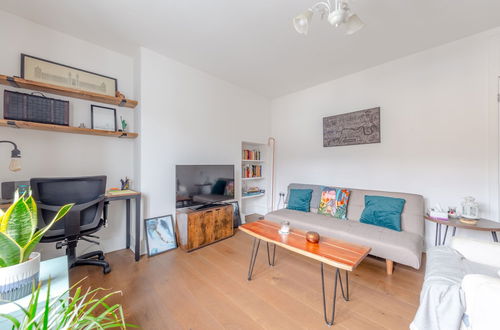 Photo 24 - Stylish and Central 1 Bedroom Flat in Maida Vale