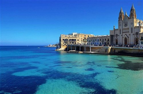 Foto 9 - Deluxe Apartment With Valletta and Harbour Views