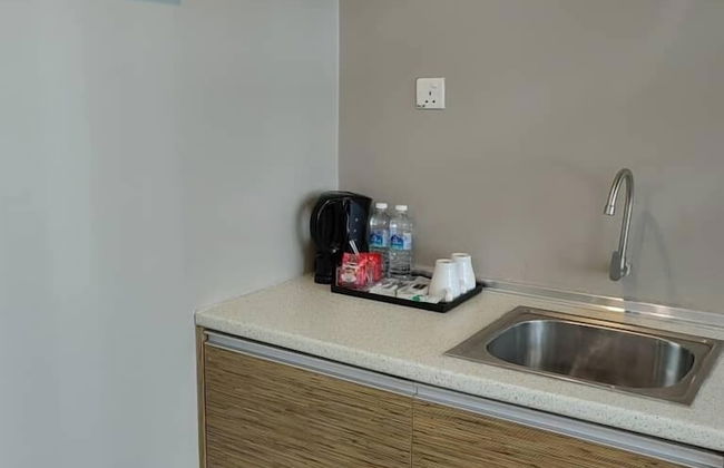 The CEO Executive Suites - Photo 13