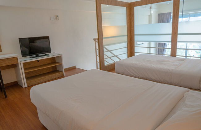 The CEO Executive Suites - Photo 7