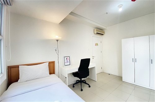 Photo 2 - Pleasant 2Br At Apartment At Parahyangan Residence