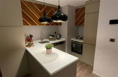 Photo 13 - Brand-new 2 1 Apartment-near Mall of Istanbul