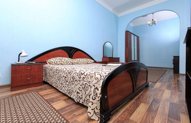 Apartments Kreshchatik 27-18 - Photo 2