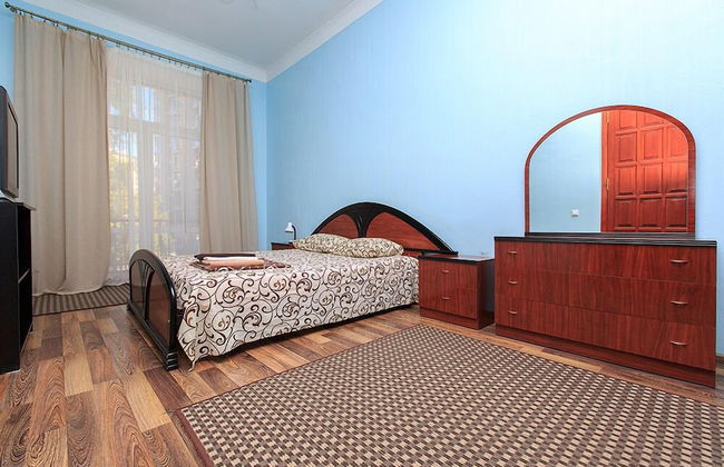 Apartments Kreshchatik 27-18 - Photo 1