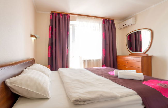 Central Dayflat Apartments - Photo 7