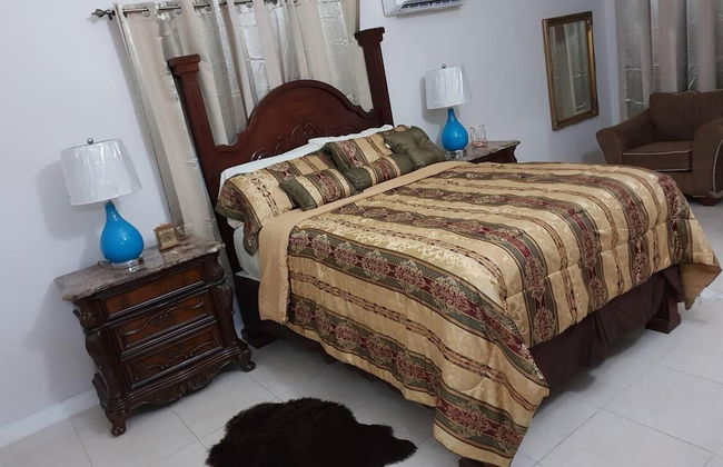 Lovely 2-bed Apartment in the New Kingston Area - Photo 1