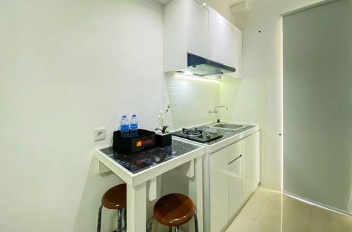 Foto 9 - Modern Design And Cozy Studio At Bassura City Apartment