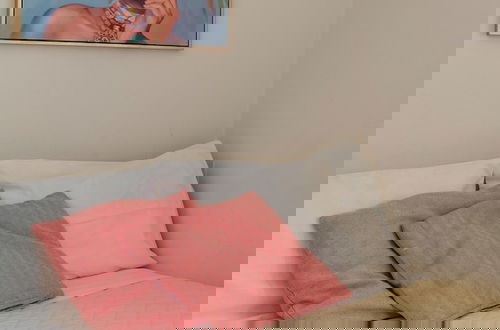 Photo 2 - Elvita Apartments 3