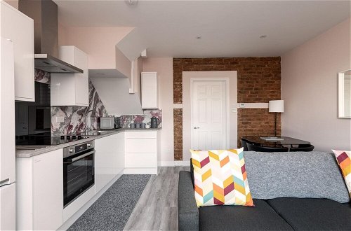 Foto 9 - Huge 1-bed Apartment in Kent