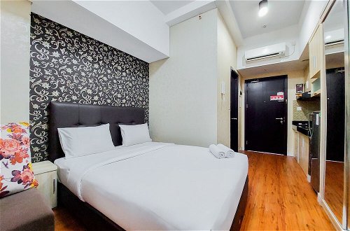 Foto 3 - Comfortable And Simply Studio Room Casa De Parco Apartment