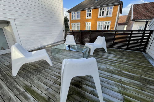 Photo 9 - Stavanger BnB 10 Nicolas Parking & Generous Terrace