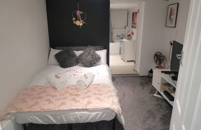 Hidden Treasure- 2 Beds Sleeps 3 Gillingham - Foto 1