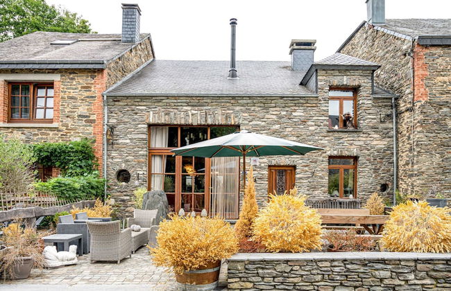 Spacious Holiday Home in Vresse-sur-semois With Terrace - Foto 1