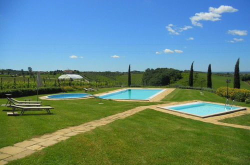 Foto 27 - Belvilla by OYO Holiday Home With Pool in Stabbia