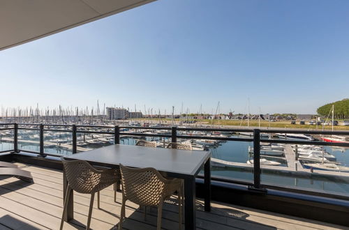 Foto 12 - Bright Modern Apartment With Large Balconies, Located Directly on the Marina