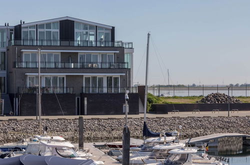 Photo 22 - Bright Modern Apartment With Large Balconies, Located Directly on the Marina