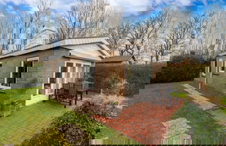 Foto 1 - Holiday Home in Zeeland Near Lake