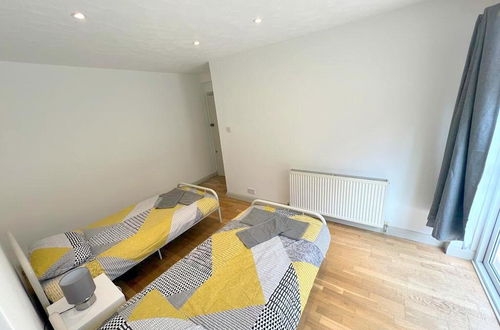 Photo 4 - Twin Studio Flat in Sutton - Ground Floor