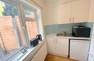 Photo 3 - Twin Studio Flat in Sutton - Ground Floor