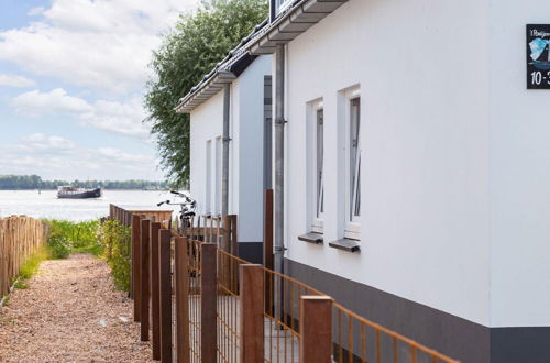 Photo 22 - Cozy Apartment at the Beautiful Sneekermeer