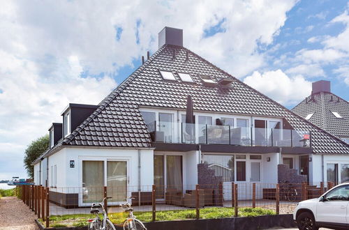 Photo 1 - Cozy Apartment at the Beautiful Sneekermeer