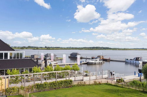 Photo 25 - Cozy Apartment at the Beautiful Sneekermeer