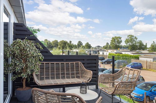 Photo 20 - Cozy Apartment at the Beautiful Sneekermeer