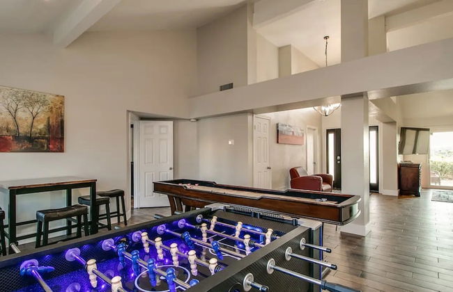 Spectacular Hilltop Home W/resort Like Backyard! - Photo 36