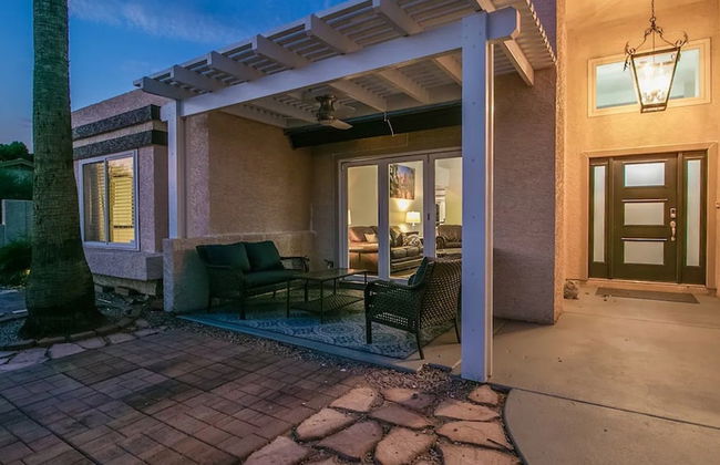Spectacular Hilltop Home W/resort Like Backyard! - Photo 45