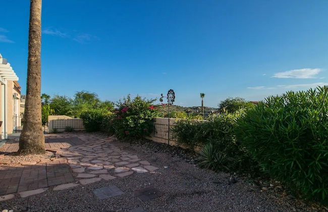 Spectacular Hilltop Home W/resort Like Backyard! - Photo 57