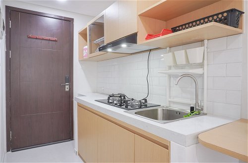 Photo 5 - Simply Designed Studio At Daan Mogot City Apartment