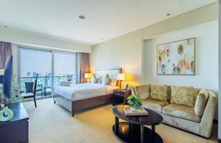 Photo 3 - SuperHost - Deluxe Studio with Stunning Marina Views - JW Marriott Dubai Marina