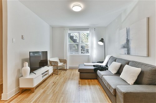 Photo 1 - Lovely 1BR - 5mins from Laurier Metro