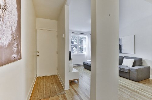 Photo 9 - Lovely 1BR - 5mins from Laurier Metro