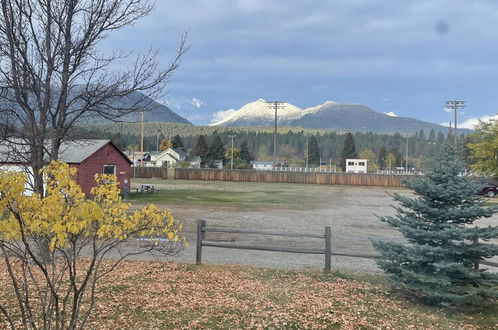 Foto 58 - Travellers Rest Cabins and RV Park