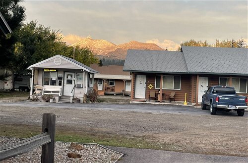Foto 42 - Travellers Rest Cabins and RV Park