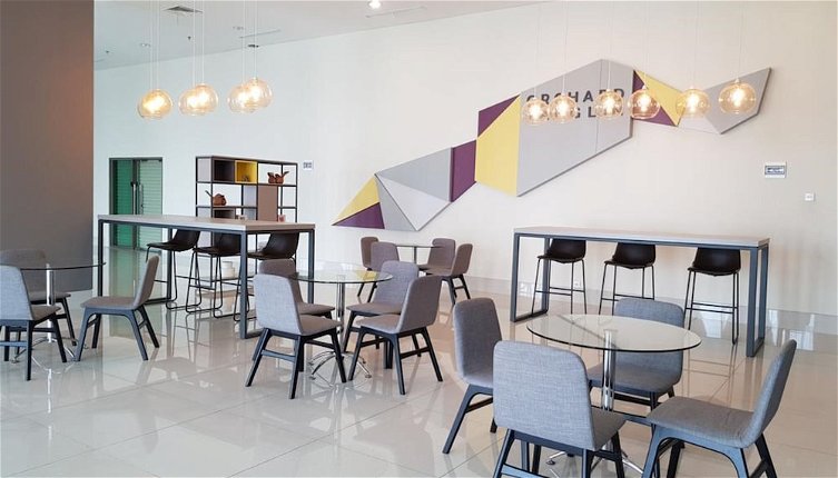 Photo 1 - Spacious Studio Apartment Accses To Pakuwon Mall At Tanglin Supermall Mansion