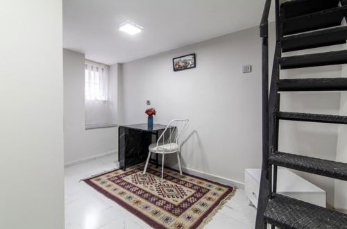 Photo 5 - Modern Flat in the Heart of Beyoglu