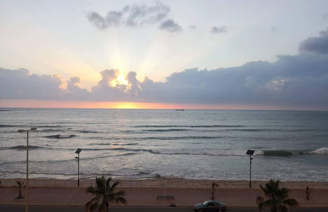Big Seafront Apartment in Saida, Lebanon - Photo 18