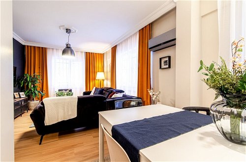 Photo 18 - Central and Convenient Flat in Sisli