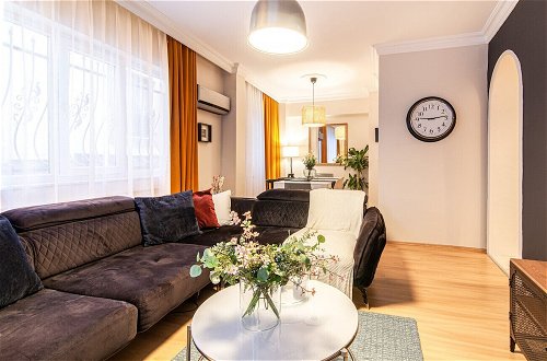 Photo 21 - Central and Convenient Flat in Sisli