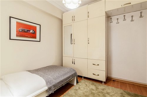 Photo 35 - Central and Convenient Flat in Sisli