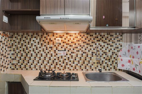 Photo 7 - Cozy Living Studio Apartment At Belmont Residence Near Puri